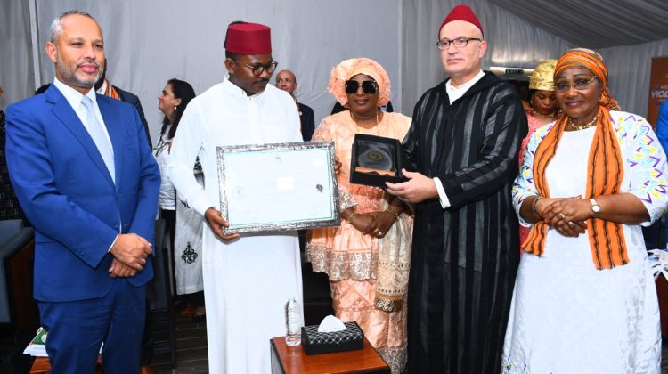 Gauche/Droite - Issam Taib Ambassadeur du Maroc, Dansa Kourouma Président du CNT, Nasrallah Belkhayate Président FTA, Maimouna Youbouno Vice Présidente CNT