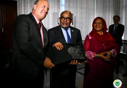 SEM Azali Assoumani Président de l’ Union des Comores remporte le Trophée de l’Africanité 2022