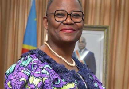 Salon Africain des Mines : Son Excellence Antoinette N’SAMBA KALAMBAYI, Ministre Nationale des Mines de la RDC Honorée par la Fondation Trophée de l’Africanité